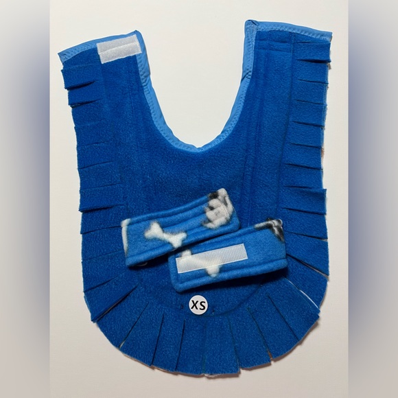 Designer Handmade Fleece Jacket with Collar and Matching Lining. - Picture 5 of 9